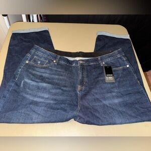 Women’s Avenue girlfriend rolled cuff jean